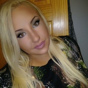 Meet your Posher, Ally